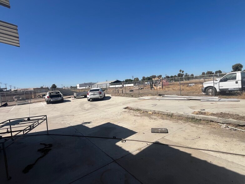 827 High St, Delano, CA à vendre - Photo du bâtiment - Image 3 de 7