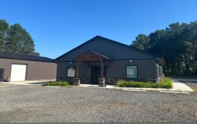 2317 Rockford Rd portefeuille de 3 propriétés à vendre sur LoopNet.ca - Photo du bâtiment - Image 2 de 9