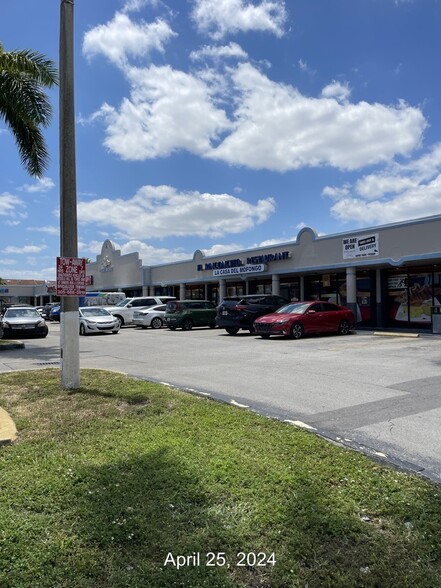 2050 W 56th St, Hialeah, FL for lease - Building Photo - Image 2 of 4