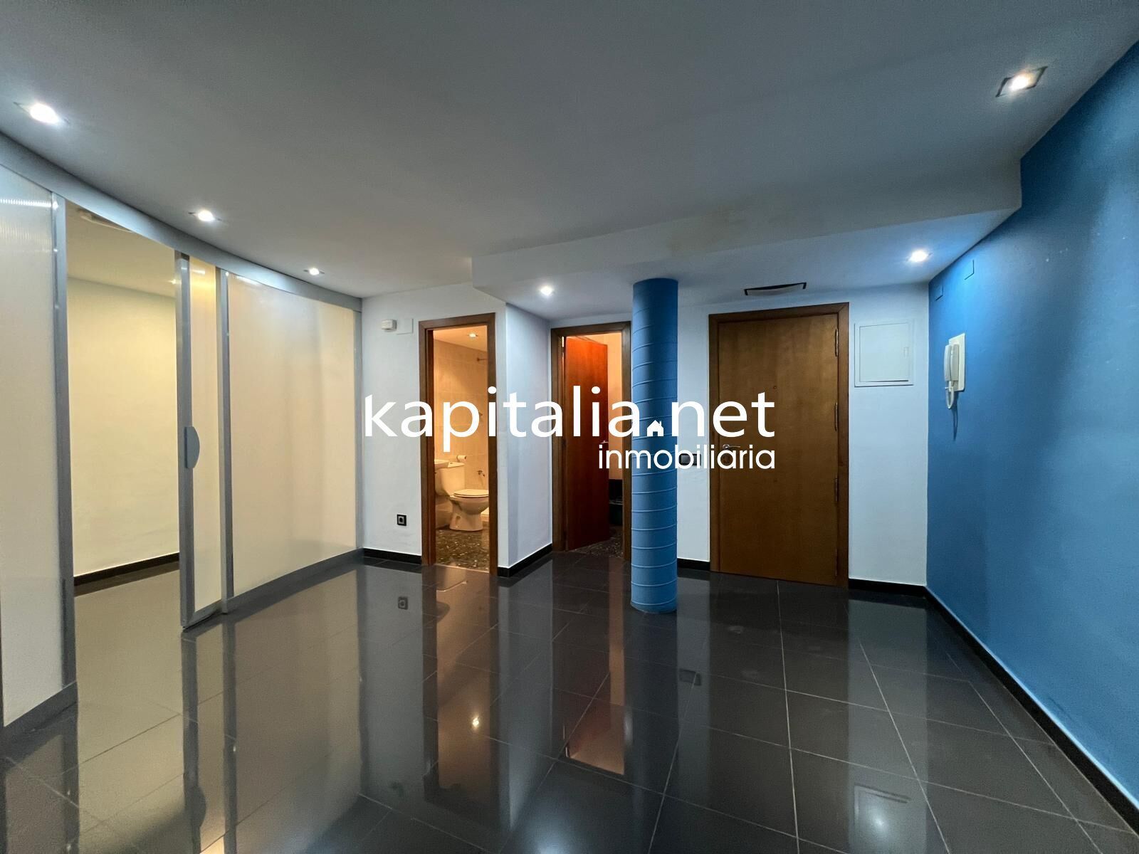 Office in Ontinyent, Valencia for sale Primary Photo- Image 1 of 19