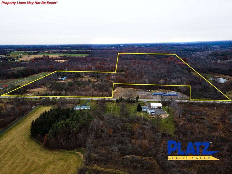 10666 Akron Canfield, Canfield, OH à vendre - Photo du bâtiment - Image 1 de 13