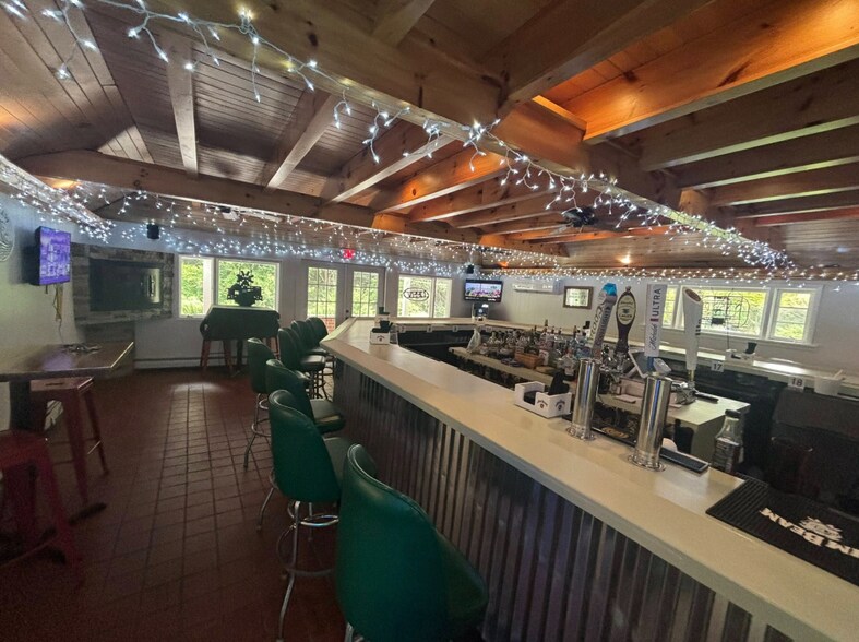 1597 Hillside Rd, Shavertown, PA à vendre - Photo intérieure - Image 3 de 8