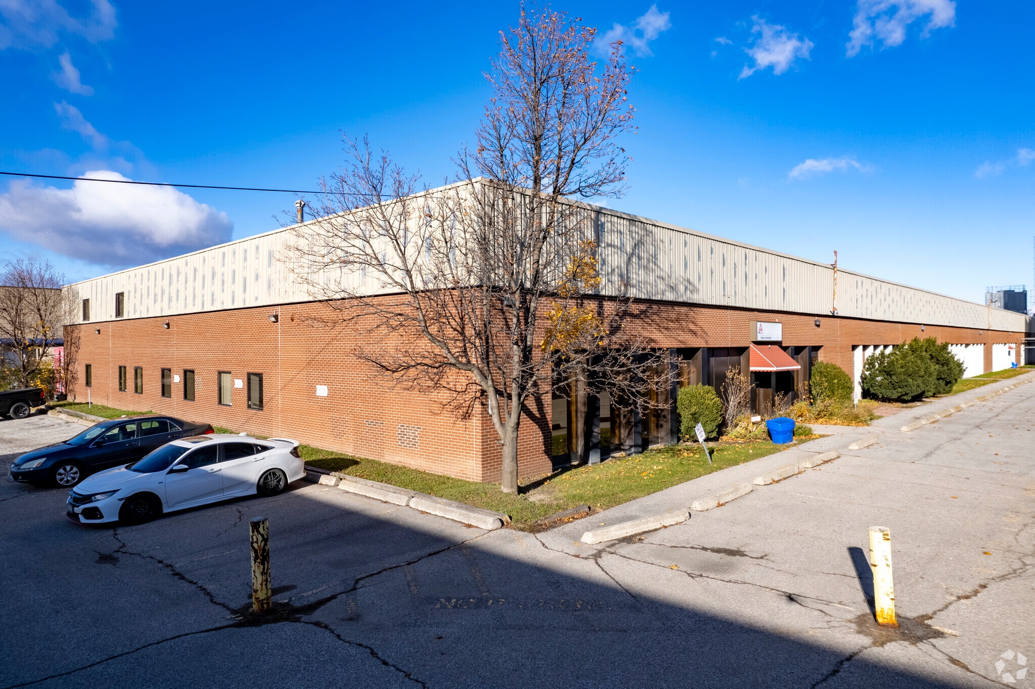 161 Snidercroft Rd, Concord, ON for sale Primary Photo- Image 1 of 1