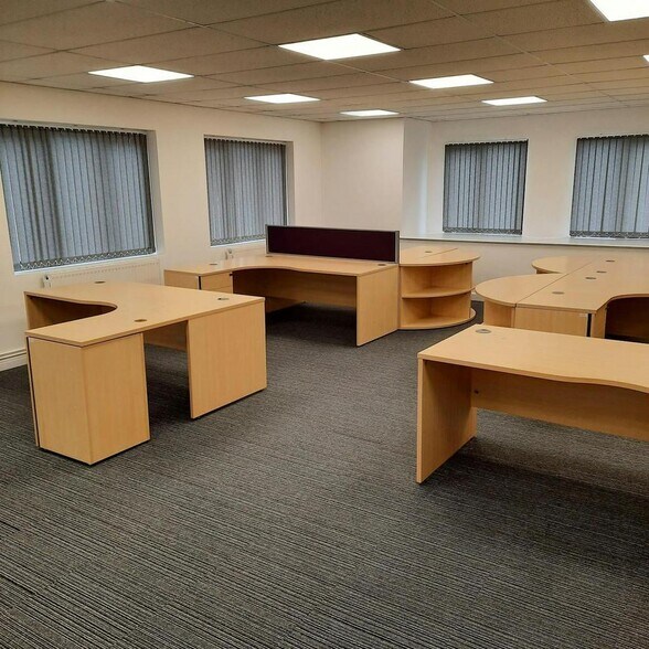 Linden Dr, Liss à louer - Photo intérieure - Image 2 de 4