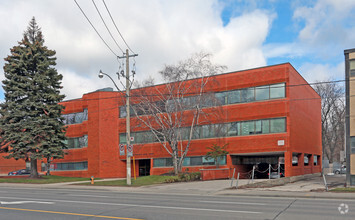 272 Lawrence Av W, Toronto, ON à louer Photo du bâtiment- Image 1 de 1