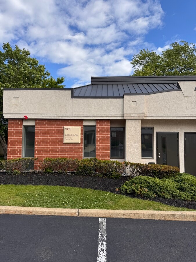 2301 E Evesham Rd, Voorhees, NJ 08043 - Unit 303 - - Interior Photo - Image 1 of 10