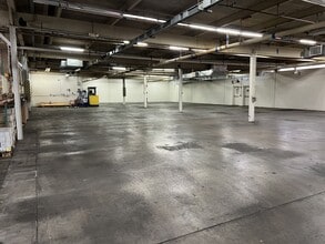 150 Knotter Dr, Cheshire, CT for lease Interior Photo- Image 1 of 5