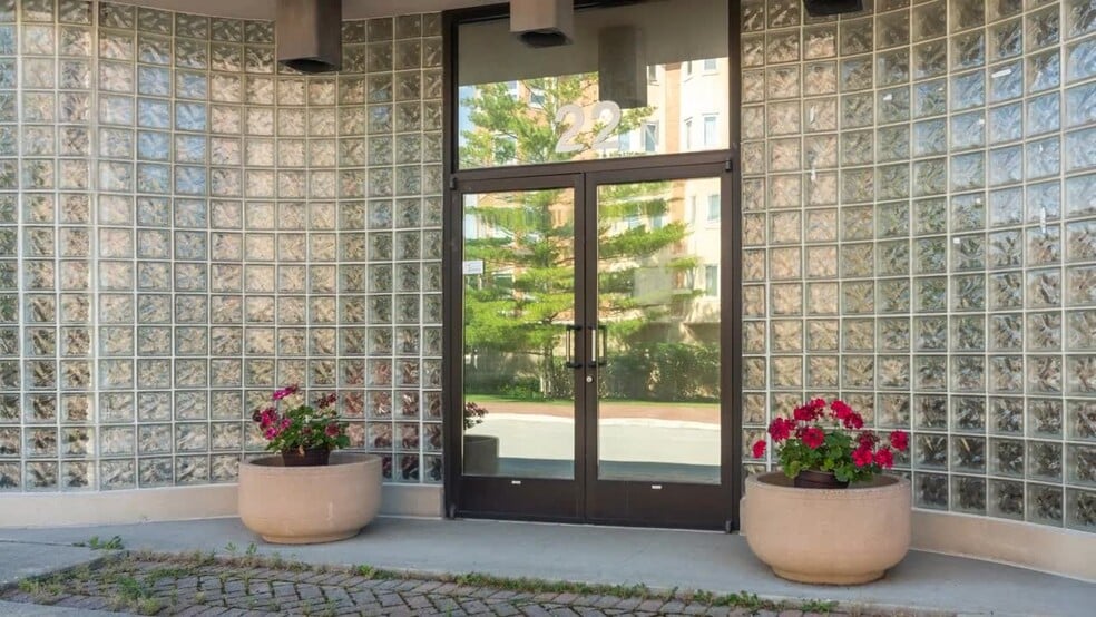 14-22 N Center St, Bensenville, IL for sale - Commercial Listing Video - Image 2 of 5