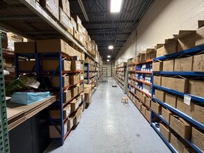 100 Nancy St, West Babylon, NY à louer Photo intérieure- Image 2 de 5