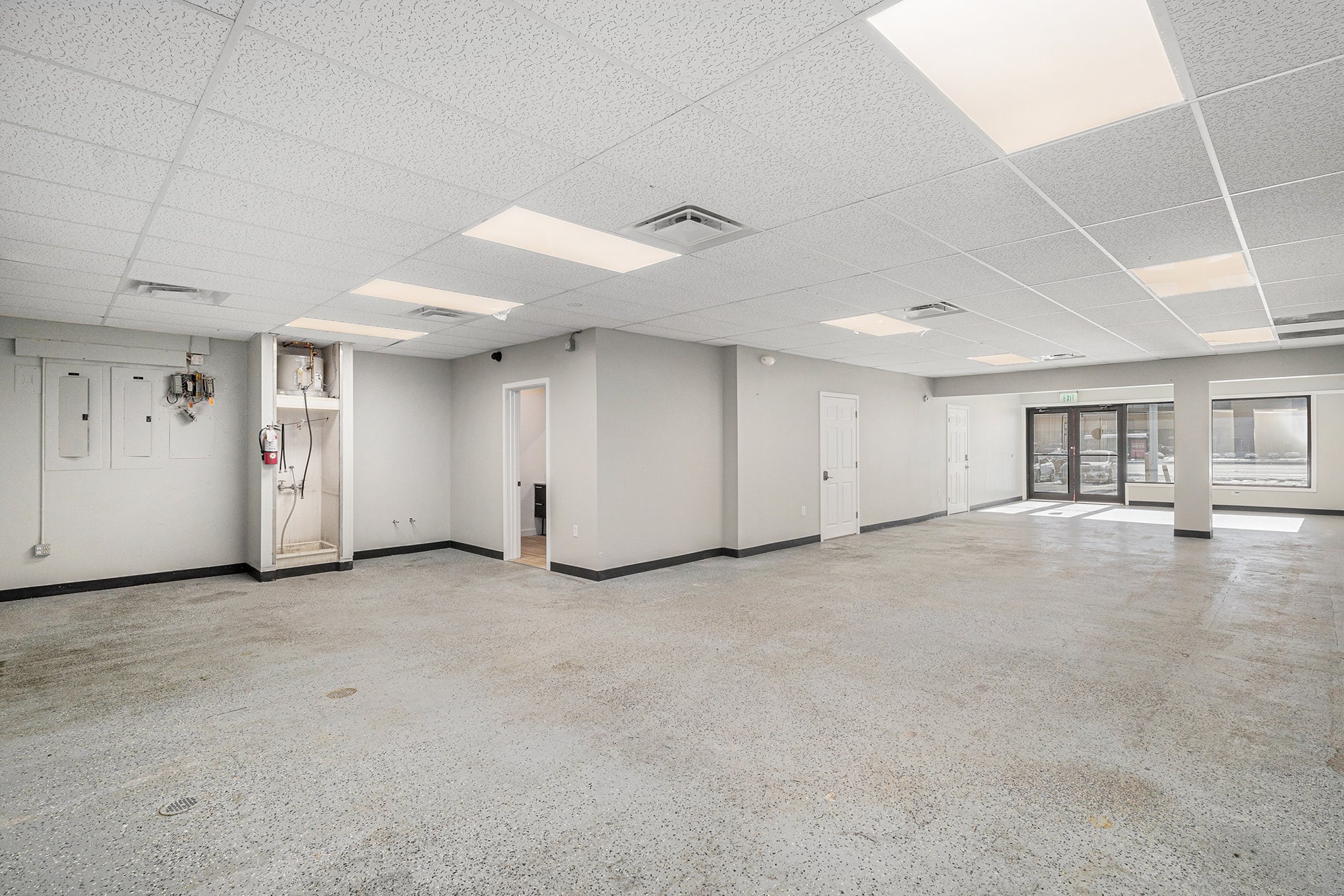 6909 E Hampden Ave, Denver, CO for lease Interior Photo- Image 1 of 10
