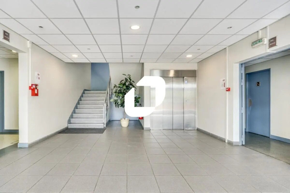 Flex in Croissy-Beaubourg for lease Lobby- Image 1 of 13