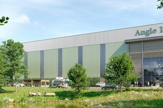 Riverside Way, Camberley à louer Photo du bâtiment- Image 1 de 4