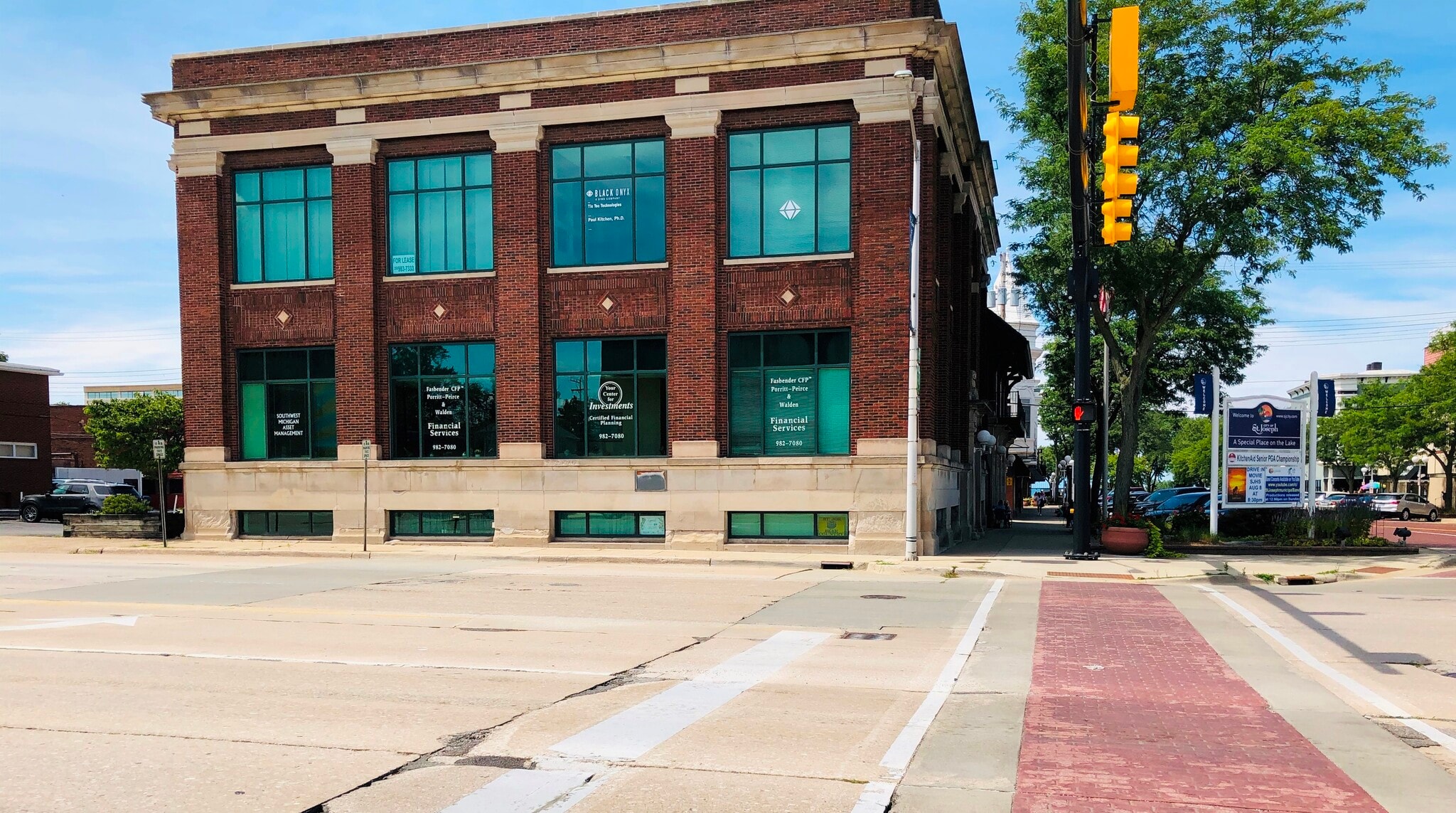 620 Broad St, Saint Joseph, MI for lease Building Photo- Image 1 of 17