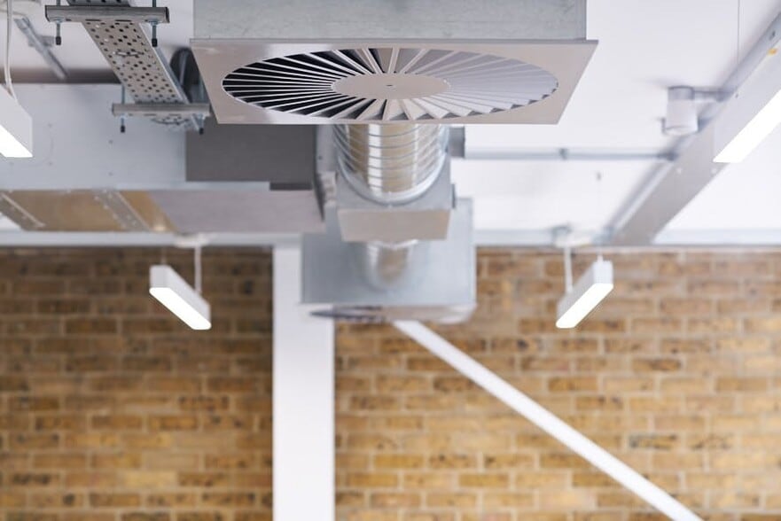 8 Rosebery Ave, London for lease - Interior Photo - Image 2 of 10