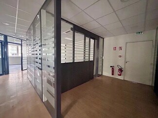Plus de détails pour Bureau à vendre