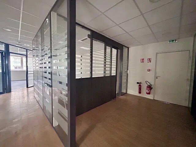 Bureau dans Chalon-sur-Saône à vendre Photo intérieure- Image 1 de 5