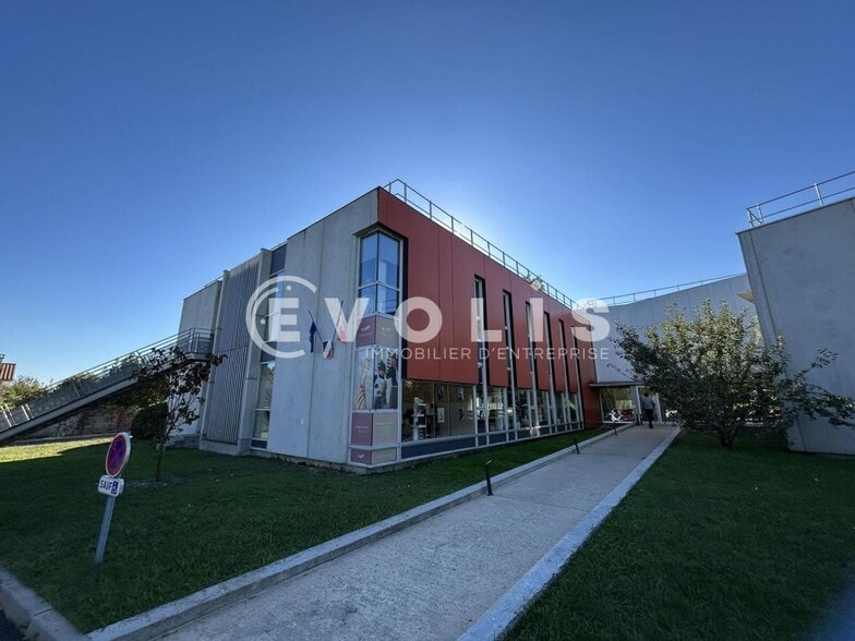 40 Avenue Ferdinand De Lesseps, Canéjan for lease - Building Photo - Image 1 of 7