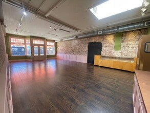 5388-5392 Peachtree Rd, Chamblee, GA for lease Interior Photo- Image 1 of 7