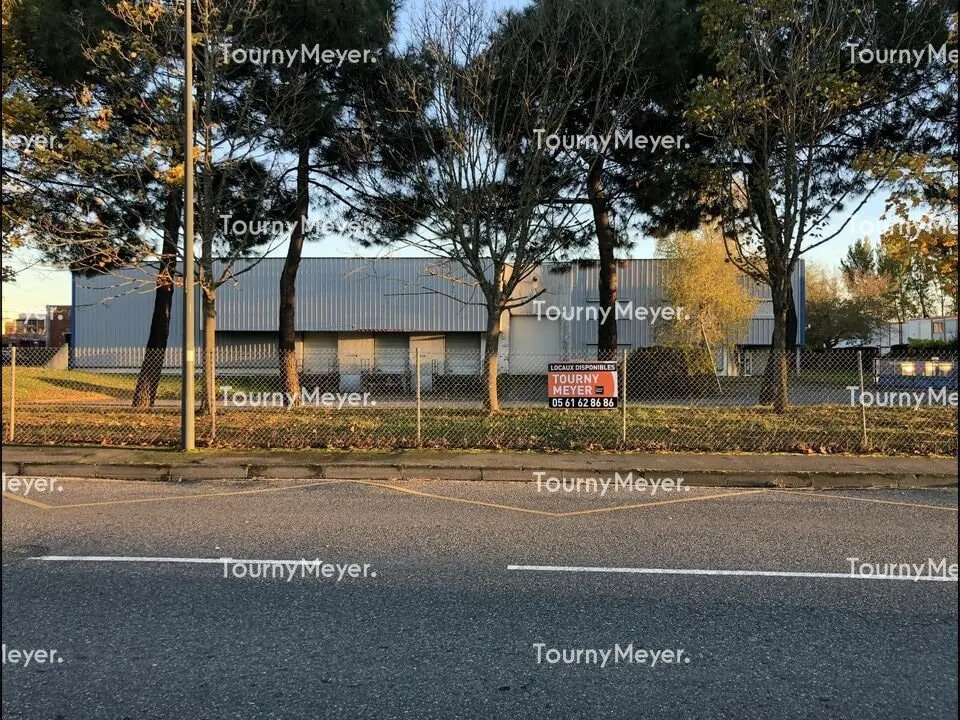Flex in Toulouse for lease Building Photo- Image 1 of 13