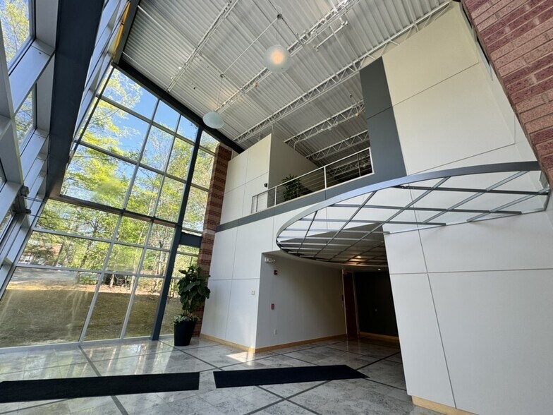 141 Providence Rd, Chapel Hill, NC à louer - Photo intérieure - Image 3 de 13