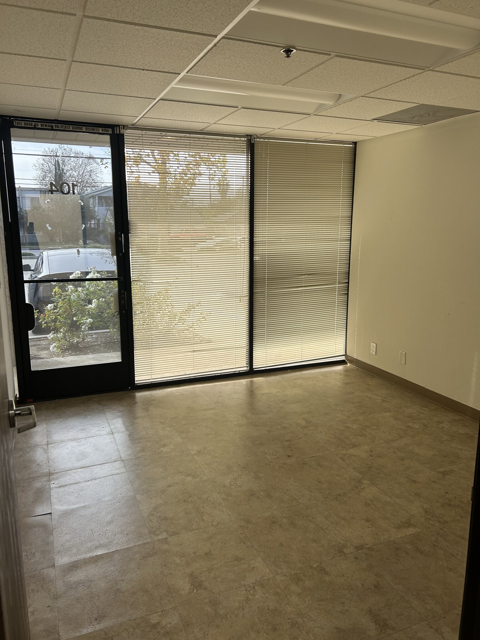 16735-16745 Saticoy St, Van Nuys, CA for lease Interior Photo- Image 1 of 16