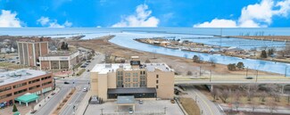 Plus de détails pour 301 Broadway, Lorain, OH - Services hôteliers à vendre