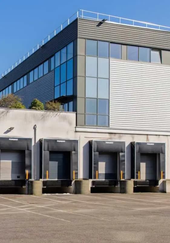 Industrial in Saint-Denis for lease Building Photo- Image 1 of 5