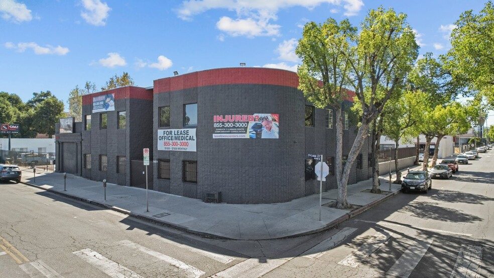 14558 Sylvan St, Van Nuys, CA for sale - Primary Photo - Image 1 of 1