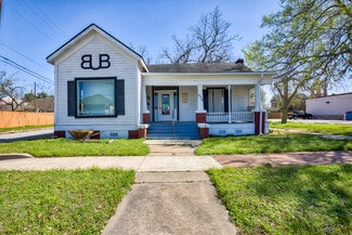 Plus de détails pour 318 E Washington Ave, Navasota, TX - Commerce de détail à louer