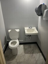 6011-6025 103rd St, Jacksonville, FL for lease Interior Photo- Image 1 of 7