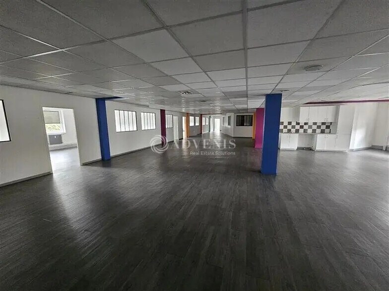 Bureau dans Montreuil à louer - Photo du bâtiment - Image 2 de 8