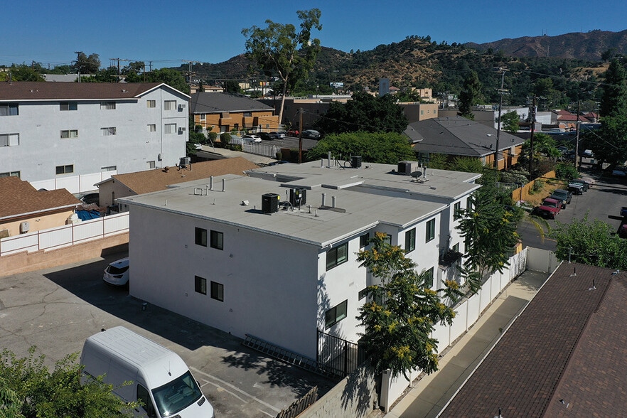 7323 Valmont St, Tujunga, CA for sale - Building Photo - Image 2 of 11