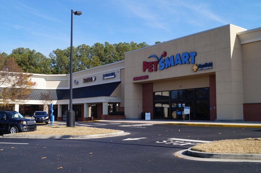 6050 Peachtree Pky, Peachtree Corners, GA for lease - Building Photo - Image 3 of 10
