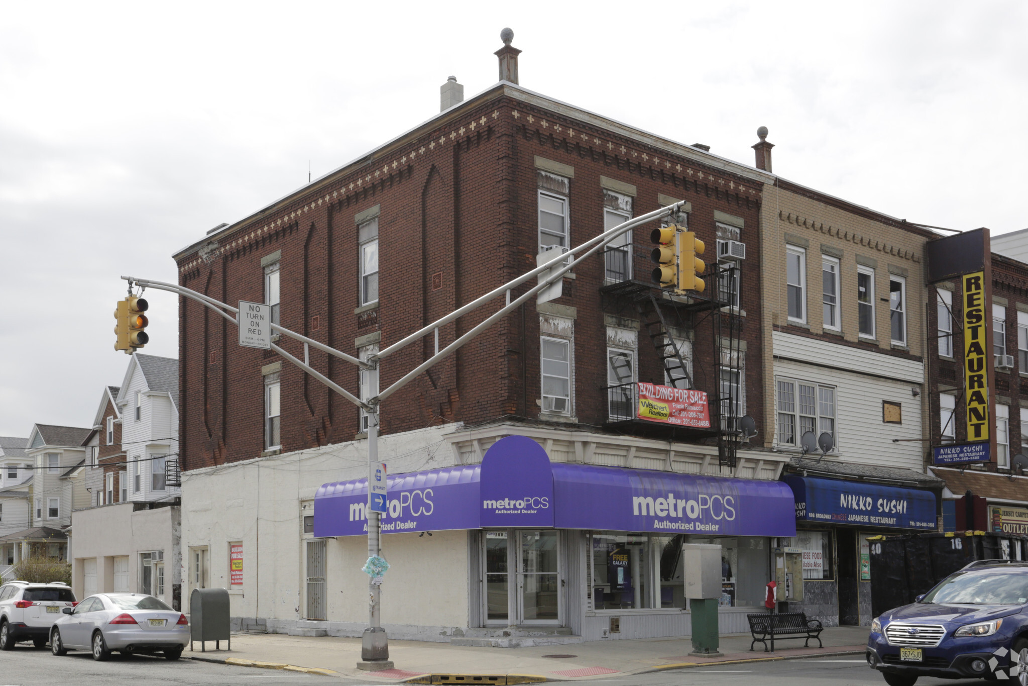 700 Broadway, Bayonne, NJ for sale Primary Photo- Image 1 of 1