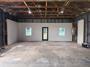 301 Charlie Griffin Rd, Plant City, FL à louer Photo intérieure- Image 2 de 20