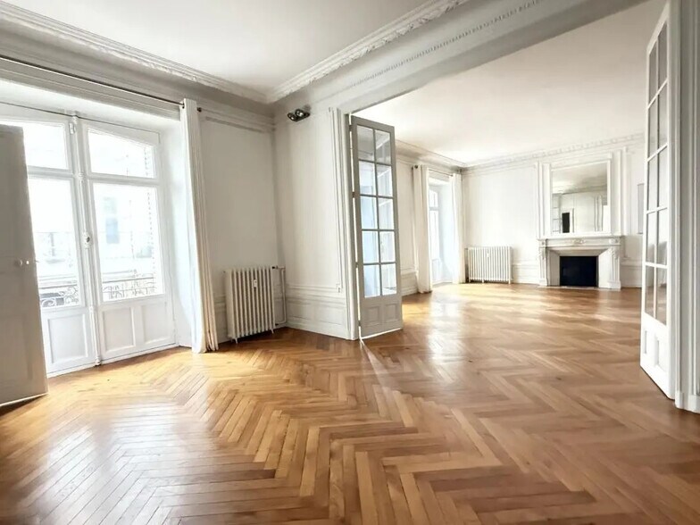 Bureau dans Nantes à louer - Photo du bâtiment - Image 1 de 6