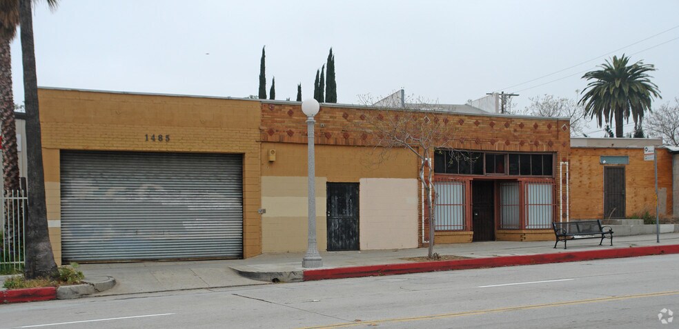 1485 Lincoln Ave, Pasadena, CA à vendre - Photo du bâtiment - Image 2 de 26