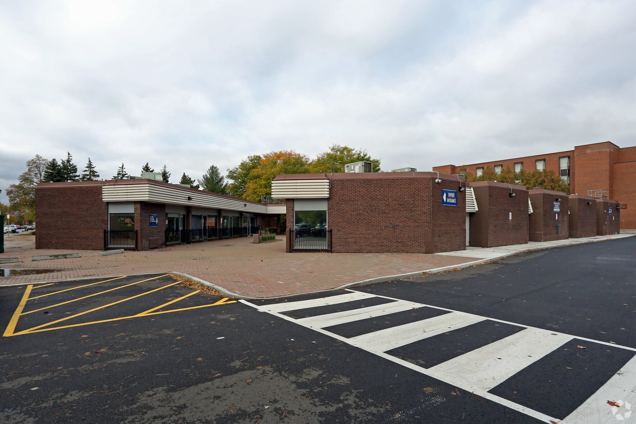 500 Old St. Patrick St, Ottawa, ON à louer Photo principale- Image 1 de 6