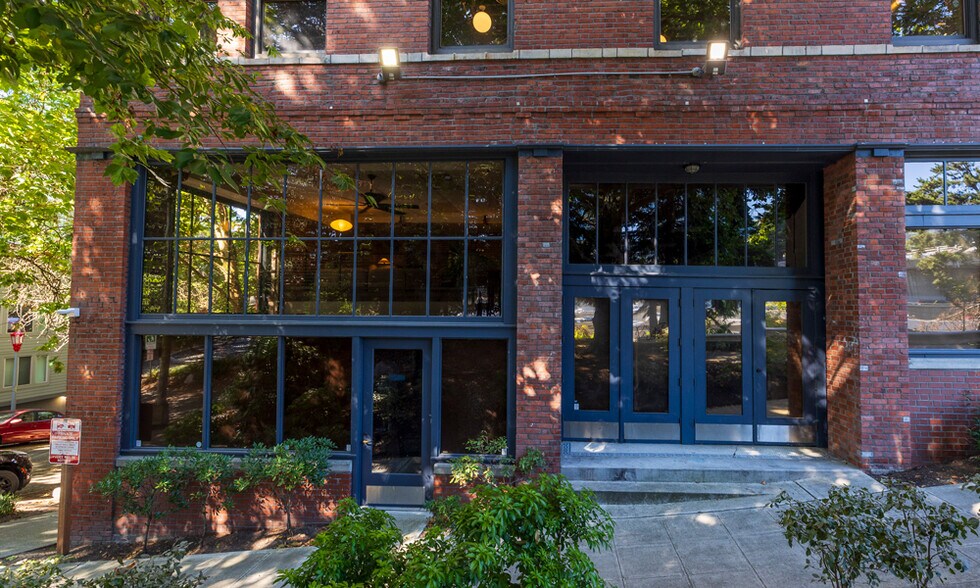 633 Yesler Way, Seattle, WA à louer - Photo du bâtiment - Image 2 de 10