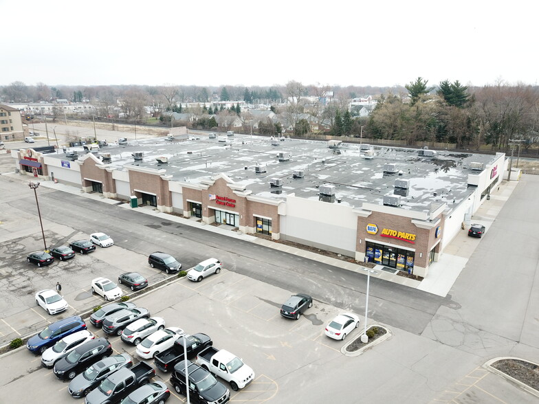 24399-24411 Michigan Ave, Dearborn, MI for lease - Building Photo - Image 1 of 9