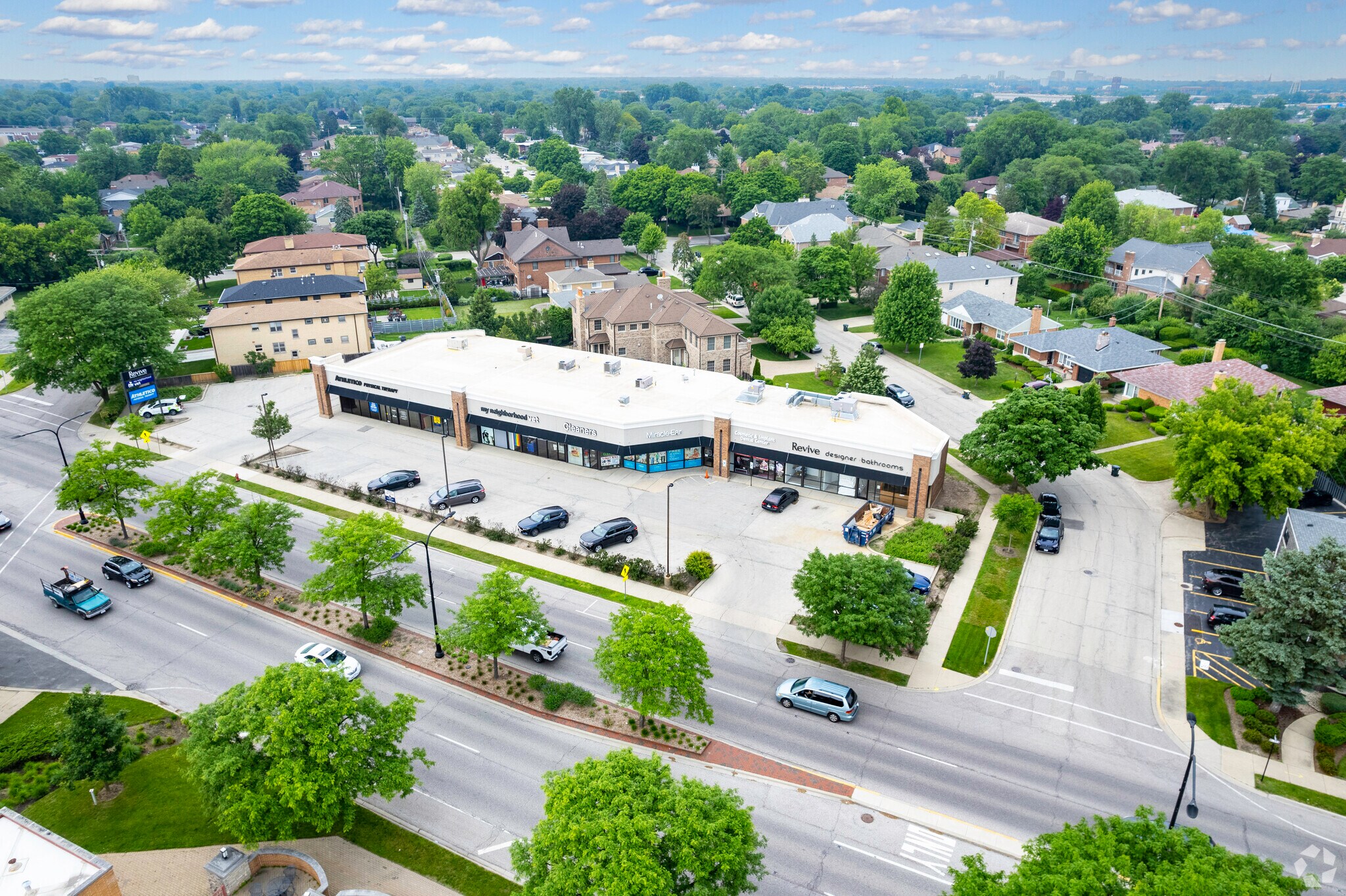 6921-6933 N Lincoln Ave, Lincolnwood, IL à louer Photo du bâtiment- Image 1 de 2