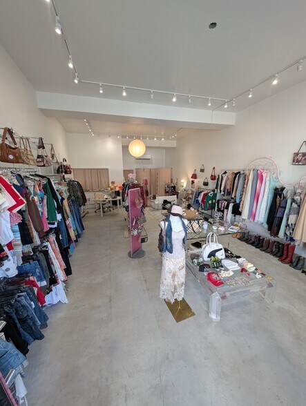 2111 S Beretania St, Honolulu, HI à louer - Photo du bâtiment - Image 2 de 17