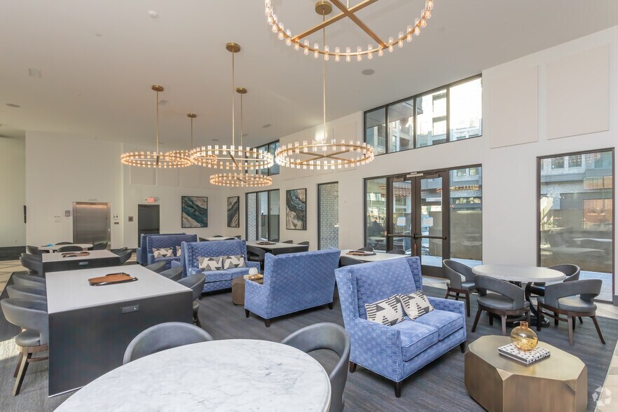 5255 Peachtree Blvd, Chamblee, GA à louer - Photo intérieure - Image 2 de 32