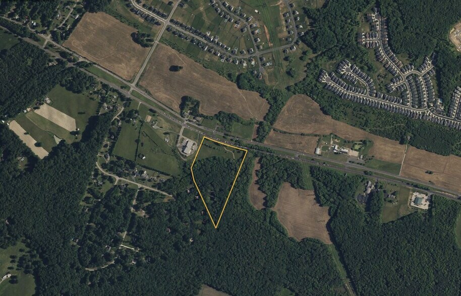 6200 Plank Rd, Fredericksburg, VA à vendre - Photo du bâtiment - Image 2 de 4