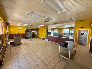 445 E Anaheim St, Wilmington, CA for lease Interior Photo- Image 1 of 8