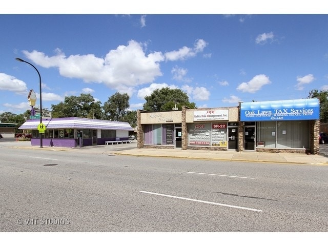 5520 W 95th St, Oak Lawn, IL for sale - Building Photo - Image 2 of 2