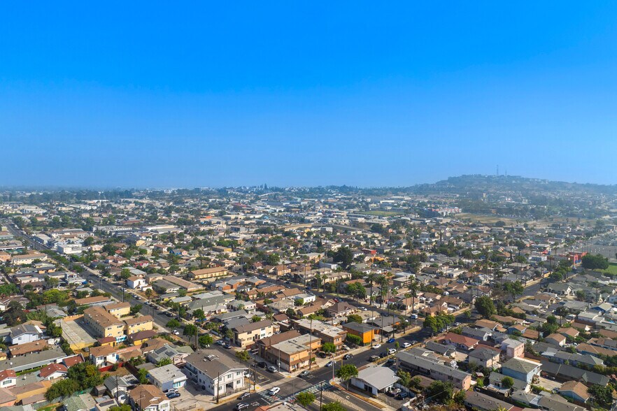 1001 E 20th St, Long Beach, CA à vendre - Photo du bâtiment - Image 2 de 20