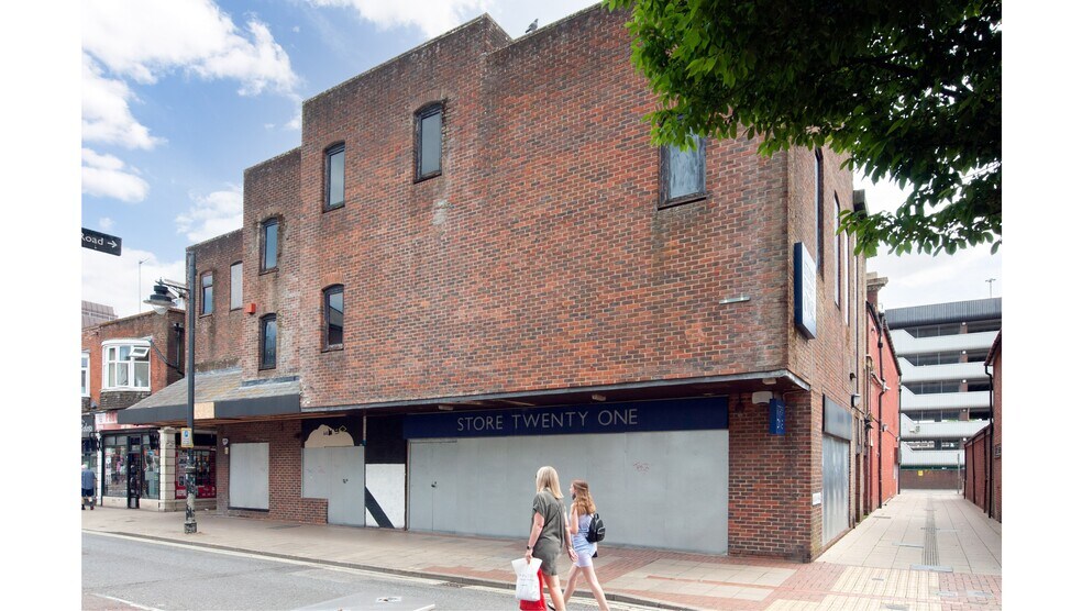 1 Market St, Eastleigh à louer - Photo du bâtiment - Image 2 de 8