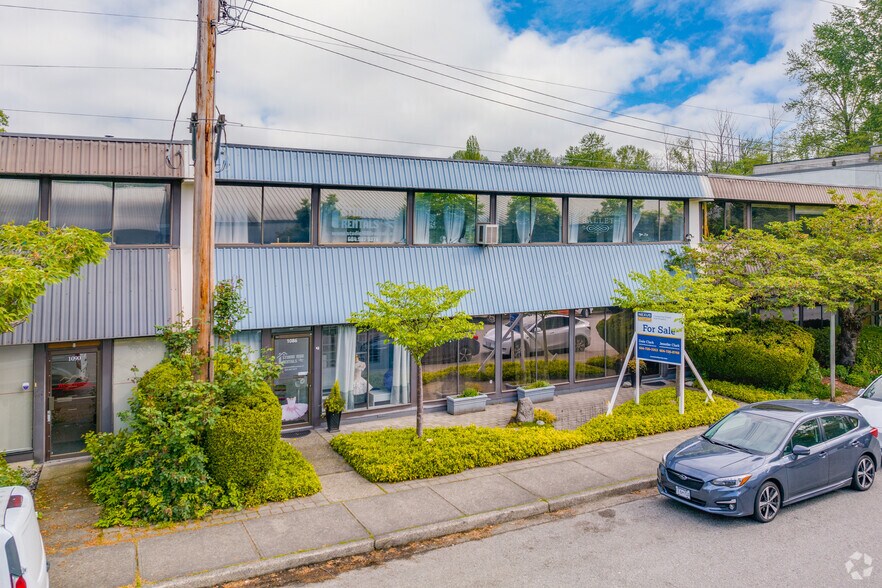 1086 W 3rd St, North Vancouver District, BC à louer - Photo du bâtiment - Image 3 de 7
