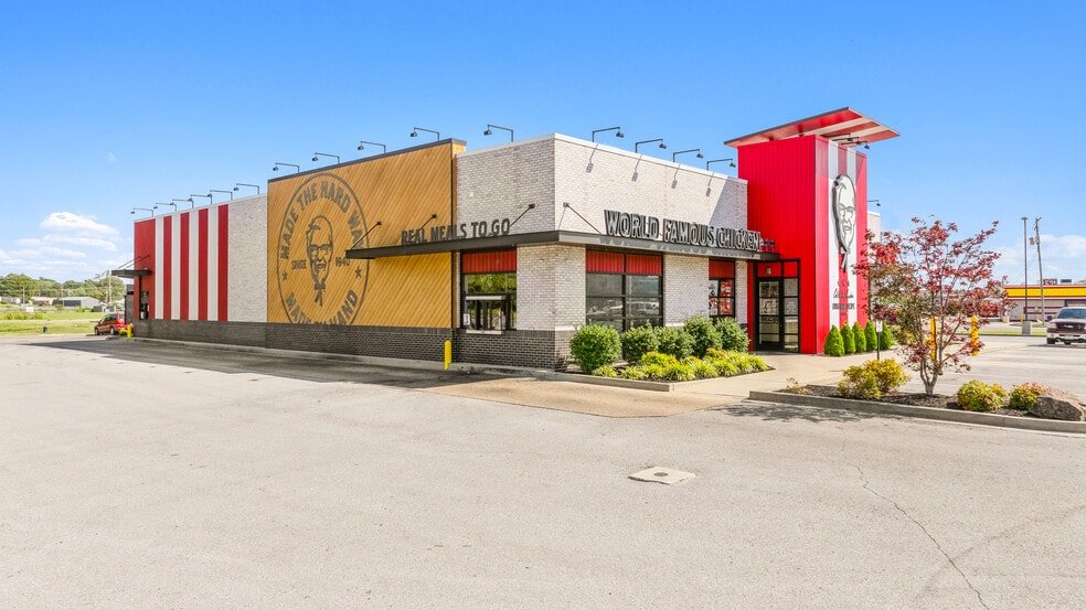 514 S Commercial St, Harrisburg, IL for sale - Building Photo - Image 2 of 8